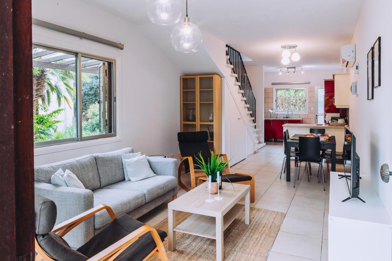 Minimal Townhouse Center Paphos Villa Luaran gambar
